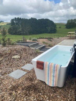 Soul Shack, with outdoor bath